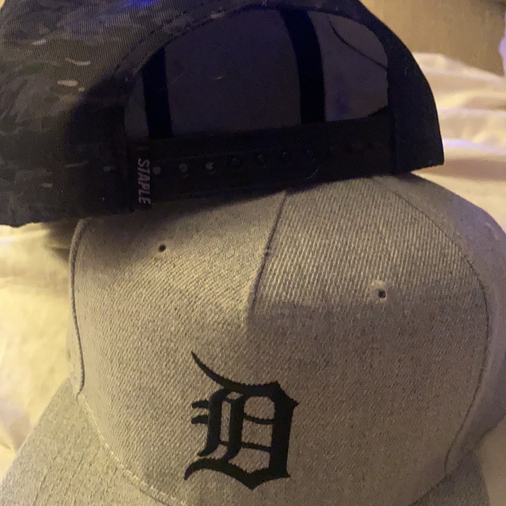 SnapBack - Picture 2 of 3